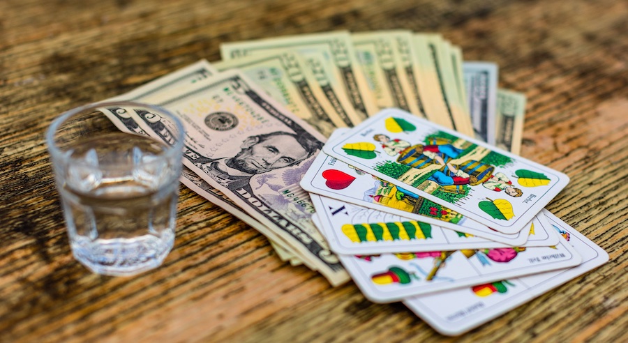 Schnapse um Echtgeld bei Schnopsn Cash Schnopsn Cash